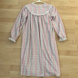 Lanz of Salzburg Girls Nightgown